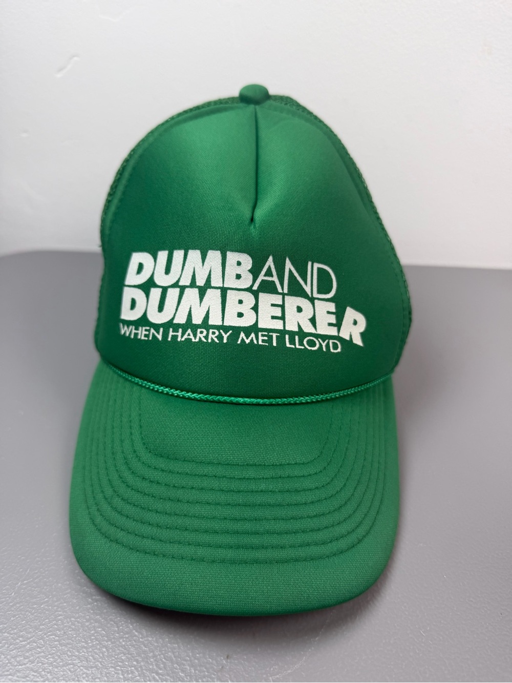 DUMB AND DUMBERER WHEN HARRY LLOYD ADJUSTABLE SNAP TRUCKER/MESH HAT/CAP, Green